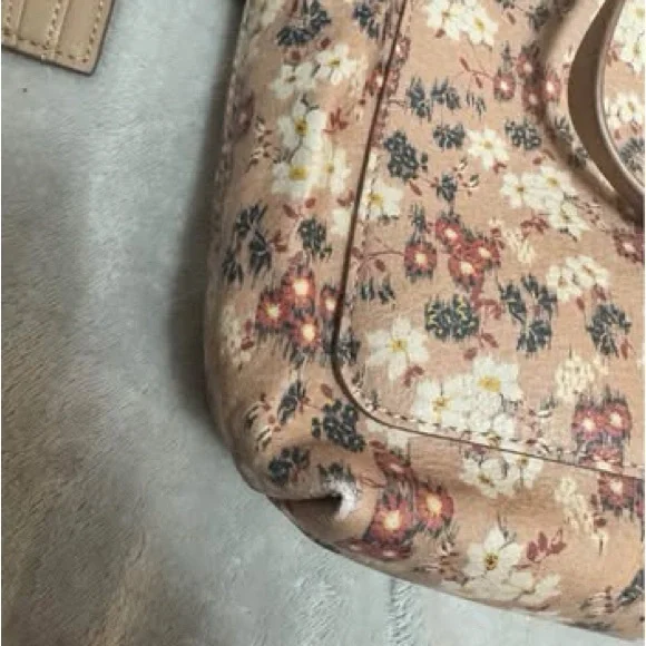 LC Lauren Conrad Floral Beige and Pink Shoulder Bag - Picture 8 of 9